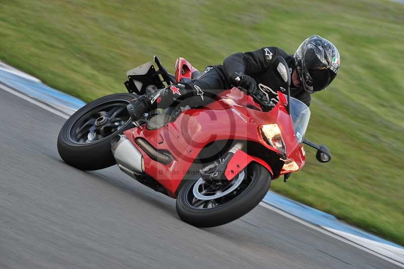 Motorcycle action photographs;donington;donington park leicestershire;donington photographs;event digital images;eventdigitalimages;no limits trackday;peter wileman photography;trackday;trackday digital images;trackday photos