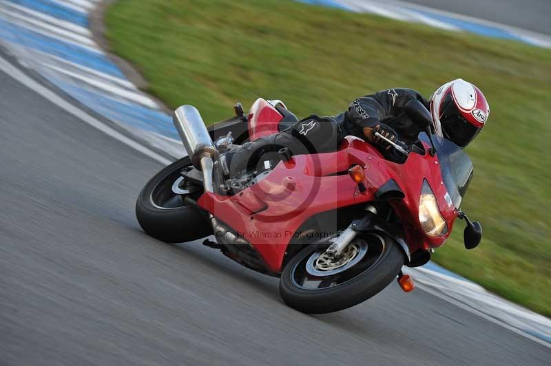 Motorcycle action photographs;donington;donington park leicestershire;donington photographs;event digital images;eventdigitalimages;no limits trackday;peter wileman photography;trackday;trackday digital images;trackday photos