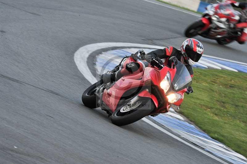 Motorcycle action photographs;donington;donington park leicestershire;donington photographs;event digital images;eventdigitalimages;no limits trackday;peter wileman photography;trackday;trackday digital images;trackday photos
