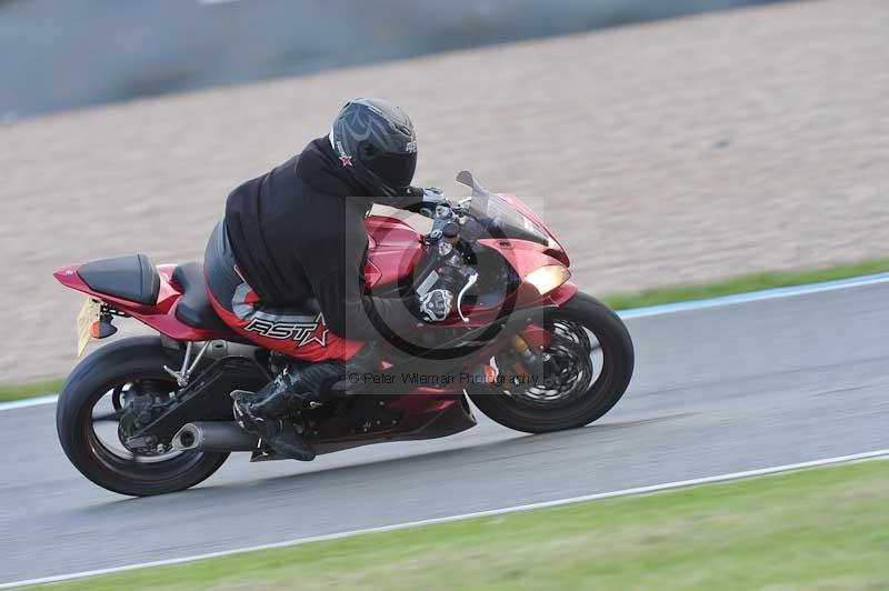 Motorcycle action photographs;donington;donington park leicestershire;donington photographs;event digital images;eventdigitalimages;no limits trackday;peter wileman photography;trackday;trackday digital images;trackday photos