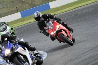 Motorcycle-action-photographs;donington;donington-park-leicestershire;donington-photographs;event-digital-images;eventdigitalimages;no-limits-trackday;peter-wileman-photography;trackday;trackday-digital-images;trackday-photos