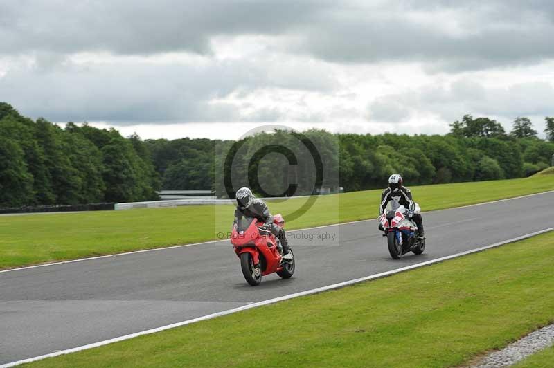 enduro digital images;event digital images;eventdigitalimages;no limits trackdays;oulton no limits trackday;oulton park cheshire;oulton trackday photographs;peter wileman photography;racing digital images;trackday digital images;trackday photos