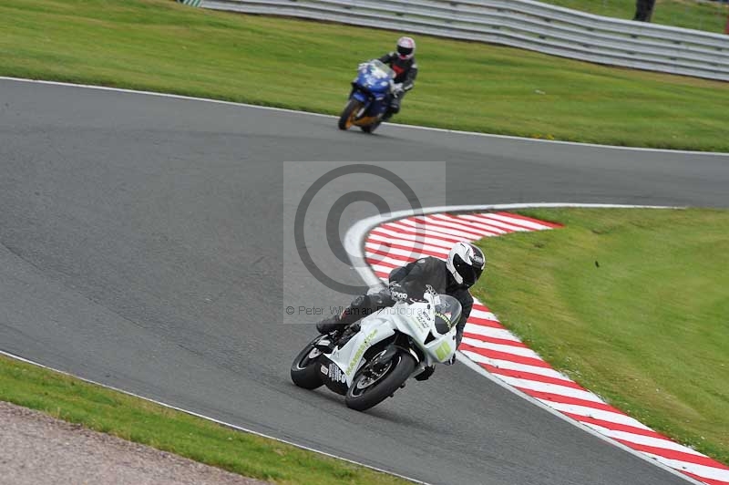 enduro digital images;event digital images;eventdigitalimages;no limits trackdays;oulton no limits trackday;oulton park cheshire;oulton trackday photographs;peter wileman photography;racing digital images;trackday digital images;trackday photos