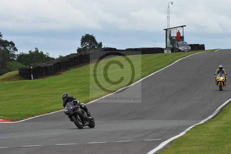 enduro digital images;event digital images;eventdigitalimages;no limits trackdays;oulton no limits trackday;oulton park cheshire;oulton trackday photographs;peter wileman photography;racing digital images;trackday digital images;trackday photos