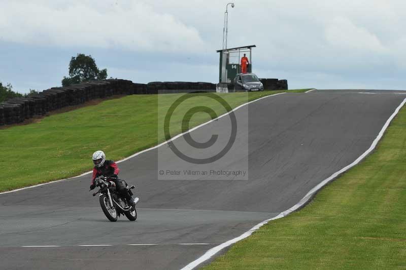 enduro digital images;event digital images;eventdigitalimages;no limits trackdays;oulton no limits trackday;oulton park cheshire;oulton trackday photographs;peter wileman photography;racing digital images;trackday digital images;trackday photos