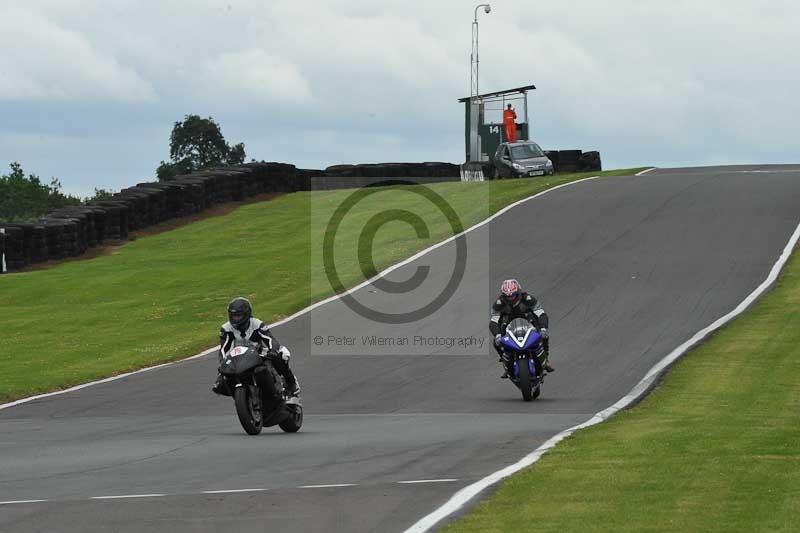 enduro digital images;event digital images;eventdigitalimages;no limits trackdays;oulton no limits trackday;oulton park cheshire;oulton trackday photographs;peter wileman photography;racing digital images;trackday digital images;trackday photos