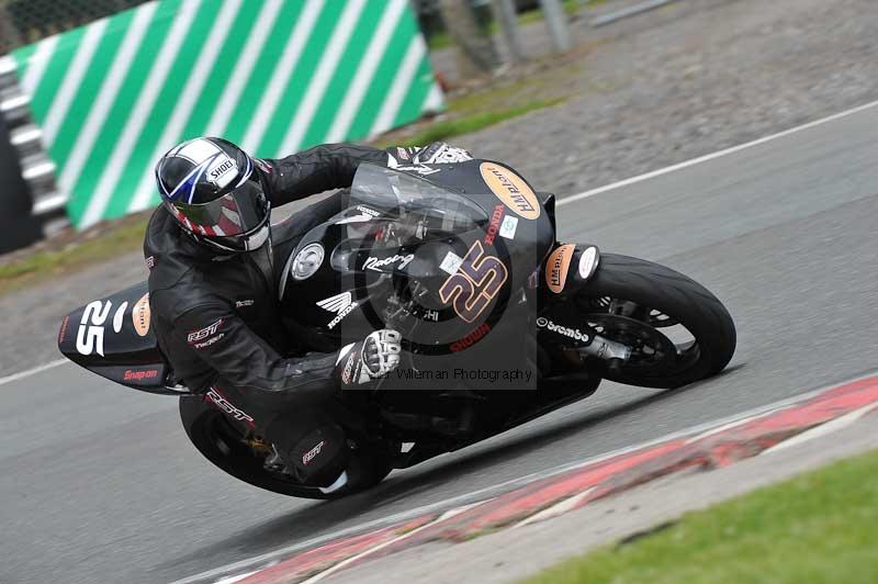 enduro digital images;event digital images;eventdigitalimages;no limits trackdays;oulton no limits trackday;oulton park cheshire;oulton trackday photographs;peter wileman photography;racing digital images;trackday digital images;trackday photos