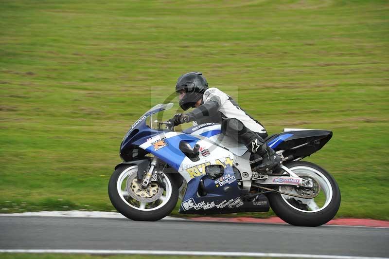 enduro digital images;event digital images;eventdigitalimages;no limits trackdays;oulton no limits trackday;oulton park cheshire;oulton trackday photographs;peter wileman photography;racing digital images;trackday digital images;trackday photos