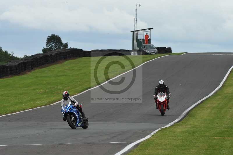 enduro digital images;event digital images;eventdigitalimages;no limits trackdays;oulton no limits trackday;oulton park cheshire;oulton trackday photographs;peter wileman photography;racing digital images;trackday digital images;trackday photos