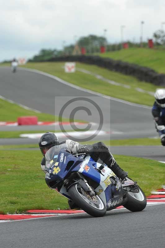 enduro digital images;event digital images;eventdigitalimages;no limits trackdays;oulton no limits trackday;oulton park cheshire;oulton trackday photographs;peter wileman photography;racing digital images;trackday digital images;trackday photos