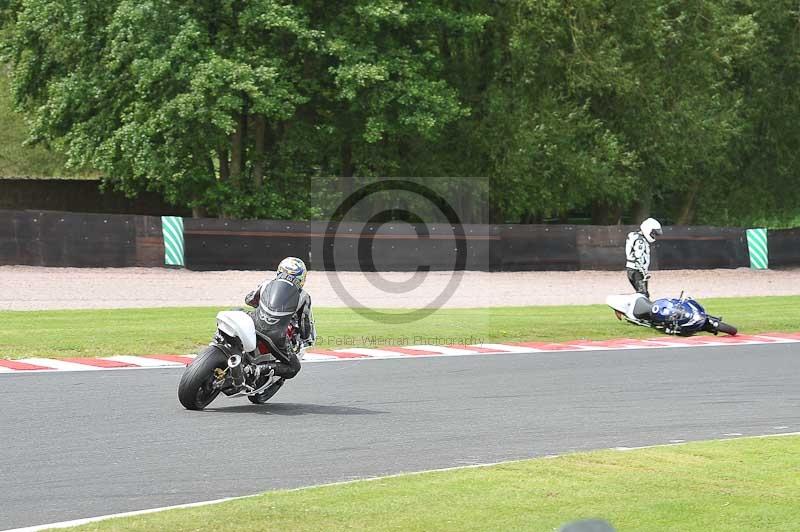 enduro digital images;event digital images;eventdigitalimages;no limits trackdays;oulton no limits trackday;oulton park cheshire;oulton trackday photographs;peter wileman photography;racing digital images;trackday digital images;trackday photos