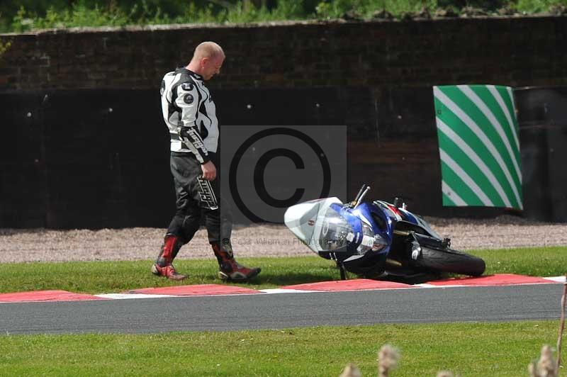enduro digital images;event digital images;eventdigitalimages;no limits trackdays;oulton no limits trackday;oulton park cheshire;oulton trackday photographs;peter wileman photography;racing digital images;trackday digital images;trackday photos
