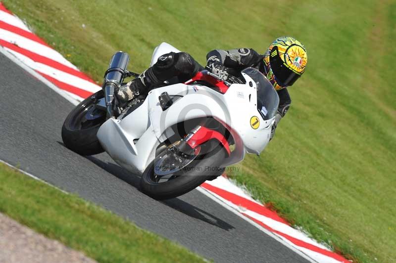 enduro digital images;event digital images;eventdigitalimages;no limits trackdays;oulton no limits trackday;oulton park cheshire;oulton trackday photographs;peter wileman photography;racing digital images;trackday digital images;trackday photos