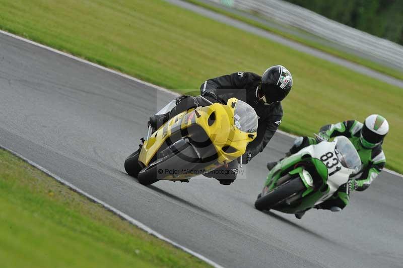 enduro digital images;event digital images;eventdigitalimages;no limits trackdays;oulton no limits trackday;oulton park cheshire;oulton trackday photographs;peter wileman photography;racing digital images;trackday digital images;trackday photos