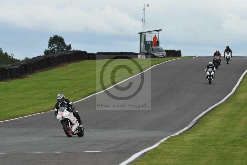 enduro digital images;event digital images;eventdigitalimages;no limits trackdays;oulton no limits trackday;oulton park cheshire;oulton trackday photographs;peter wileman photography;racing digital images;trackday digital images;trackday photos