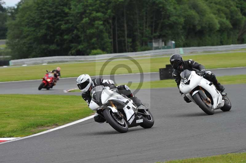 enduro digital images;event digital images;eventdigitalimages;no limits trackdays;oulton no limits trackday;oulton park cheshire;oulton trackday photographs;peter wileman photography;racing digital images;trackday digital images;trackday photos