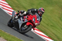 enduro-digital-images;event-digital-images;eventdigitalimages;no-limits-trackdays;oulton-no-limits-trackday;oulton-park-cheshire;oulton-trackday-photographs;peter-wileman-photography;racing-digital-images;trackday-digital-images;trackday-photos