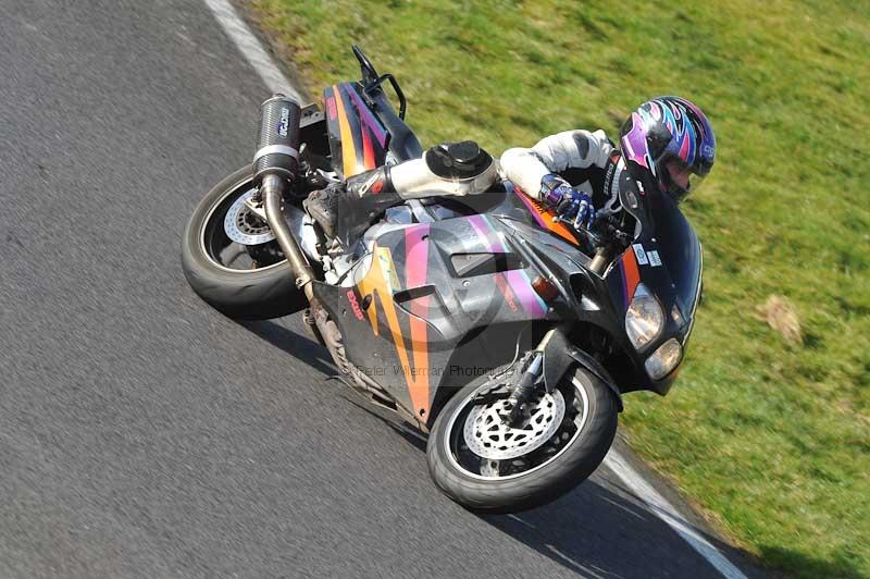 cadwell no limits trackday;cadwell park;cadwell park photographs;cadwell trackday photographs;enduro digital images;event digital images;eventdigitalimages;no limits trackdays;peter wileman photography;racing digital images;trackday digital images;trackday photos