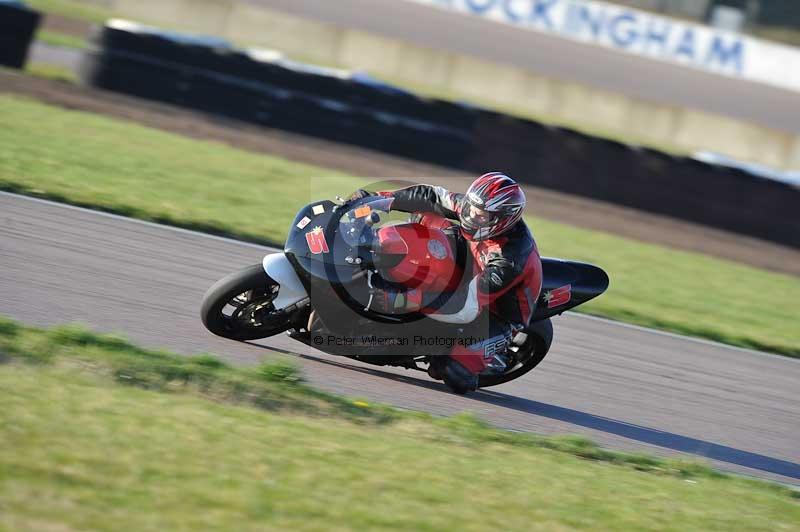 Rockingham no limits trackday;enduro digital images;event digital images;eventdigitalimages;no limits trackdays;peter wileman photography;racing digital images;rockingham raceway northamptonshire;rockingham trackday photographs;trackday digital images;trackday photos