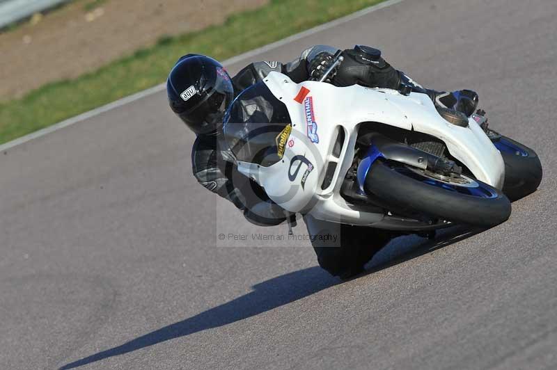 Rockingham no limits trackday;enduro digital images;event digital images;eventdigitalimages;no limits trackdays;peter wileman photography;racing digital images;rockingham raceway northamptonshire;rockingham trackday photographs;trackday digital images;trackday photos