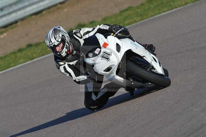 Rockingham no limits trackday;enduro digital images;event digital images;eventdigitalimages;no limits trackdays;peter wileman photography;racing digital images;rockingham raceway northamptonshire;rockingham trackday photographs;trackday digital images;trackday photos