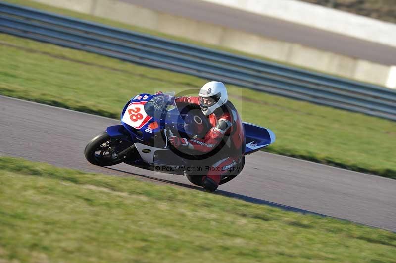 Rockingham no limits trackday;enduro digital images;event digital images;eventdigitalimages;no limits trackdays;peter wileman photography;racing digital images;rockingham raceway northamptonshire;rockingham trackday photographs;trackday digital images;trackday photos