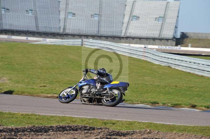 Rockingham no limits trackday;enduro digital images;event digital images;eventdigitalimages;no limits trackdays;peter wileman photography;racing digital images;rockingham raceway northamptonshire;rockingham trackday photographs;trackday digital images;trackday photos