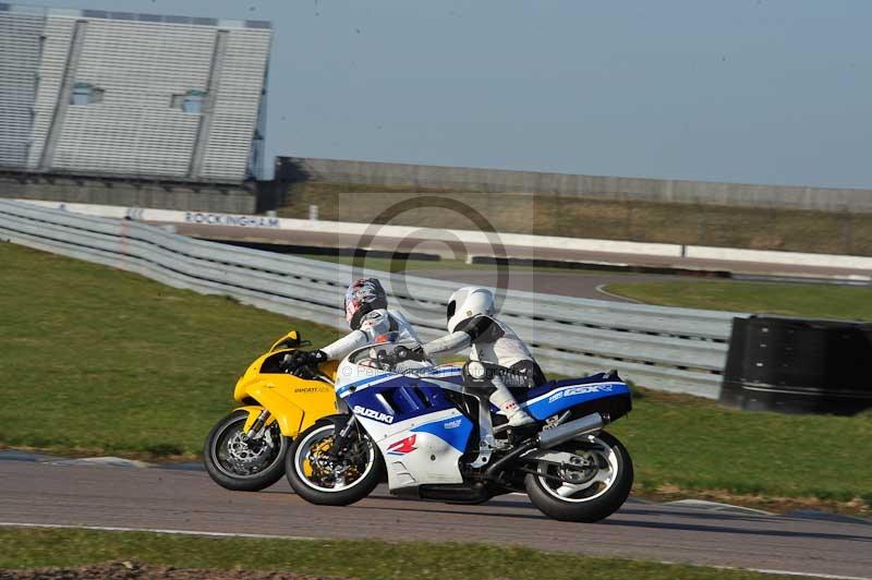 Rockingham no limits trackday;enduro digital images;event digital images;eventdigitalimages;no limits trackdays;peter wileman photography;racing digital images;rockingham raceway northamptonshire;rockingham trackday photographs;trackday digital images;trackday photos