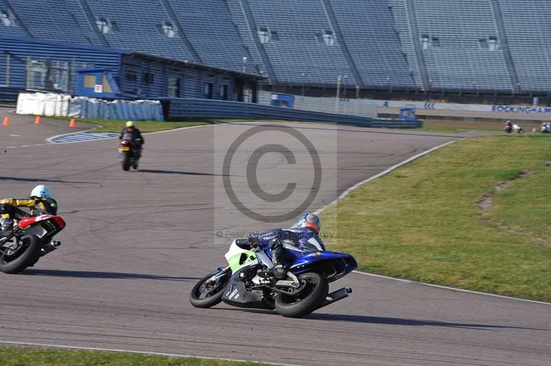 Rockingham no limits trackday;enduro digital images;event digital images;eventdigitalimages;no limits trackdays;peter wileman photography;racing digital images;rockingham raceway northamptonshire;rockingham trackday photographs;trackday digital images;trackday photos
