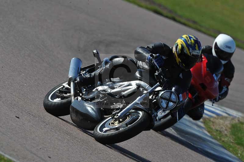 Rockingham no limits trackday;enduro digital images;event digital images;eventdigitalimages;no limits trackdays;peter wileman photography;racing digital images;rockingham raceway northamptonshire;rockingham trackday photographs;trackday digital images;trackday photos