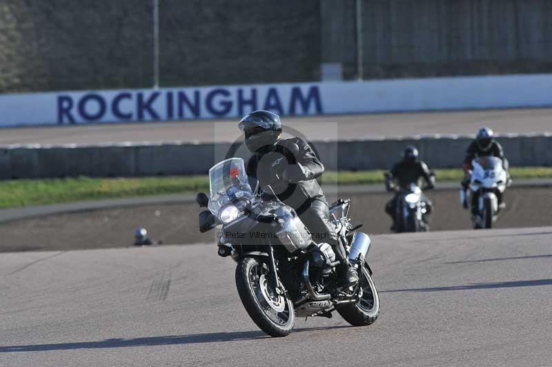 Rockingham no limits trackday;enduro digital images;event digital images;eventdigitalimages;no limits trackdays;peter wileman photography;racing digital images;rockingham raceway northamptonshire;rockingham trackday photographs;trackday digital images;trackday photos