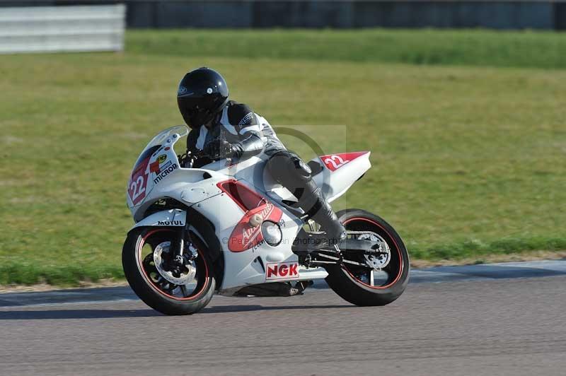 Rockingham no limits trackday;enduro digital images;event digital images;eventdigitalimages;no limits trackdays;peter wileman photography;racing digital images;rockingham raceway northamptonshire;rockingham trackday photographs;trackday digital images;trackday photos