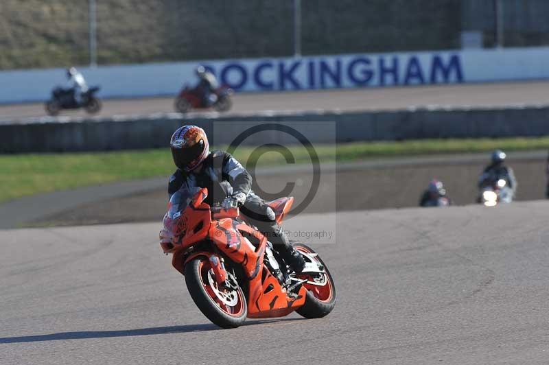 Rockingham no limits trackday;enduro digital images;event digital images;eventdigitalimages;no limits trackdays;peter wileman photography;racing digital images;rockingham raceway northamptonshire;rockingham trackday photographs;trackday digital images;trackday photos