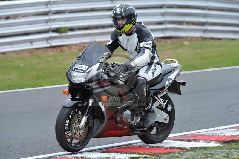 enduro digital images;event digital images;eventdigitalimages;no limits trackdays;oulton no limits trackday;oulton park cheshire;oulton trackday photographs;peter wileman photography;racing digital images;trackday digital images;trackday photos
