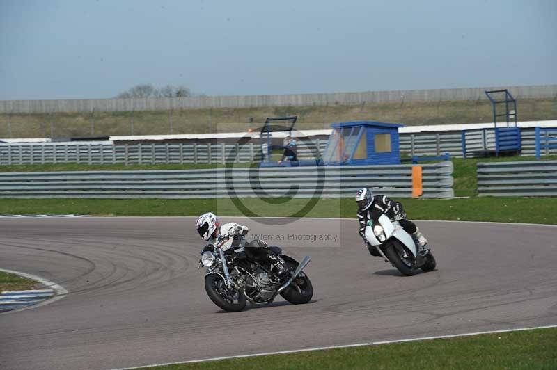 Rockingham no limits trackday;enduro digital images;event digital images;eventdigitalimages;no limits trackdays;peter wileman photography;racing digital images;rockingham raceway northamptonshire;rockingham trackday photographs;trackday digital images;trackday photos
