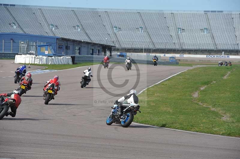 Rockingham no limits trackday;enduro digital images;event digital images;eventdigitalimages;no limits trackdays;peter wileman photography;racing digital images;rockingham raceway northamptonshire;rockingham trackday photographs;trackday digital images;trackday photos