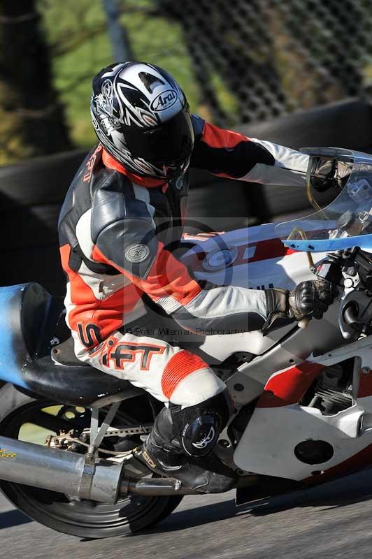 cadwell no limits trackday;cadwell park;cadwell park photographs;cadwell trackday photographs;enduro digital images;event digital images;eventdigitalimages;no limits trackdays;peter wileman photography;racing digital images;trackday digital images;trackday photos