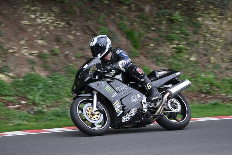 cadwell no limits trackday;cadwell park;cadwell park photographs;cadwell trackday photographs;enduro digital images;event digital images;eventdigitalimages;no limits trackdays;peter wileman photography;racing digital images;trackday digital images;trackday photos