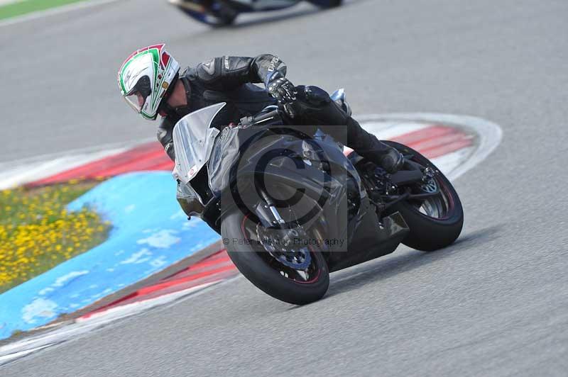 march 2010;motorbikes;no limits;peter wileman photography;portimao;portugal;trackday;trackday digital images