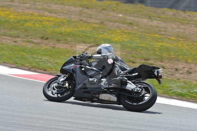 march 2010;motorbikes;no limits;peter wileman photography;portimao;portugal;trackday;trackday digital images