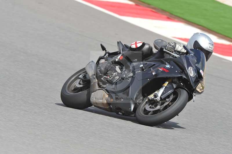 march 2010;motorbikes;no limits;peter wileman photography;portimao;portugal;trackday;trackday digital images