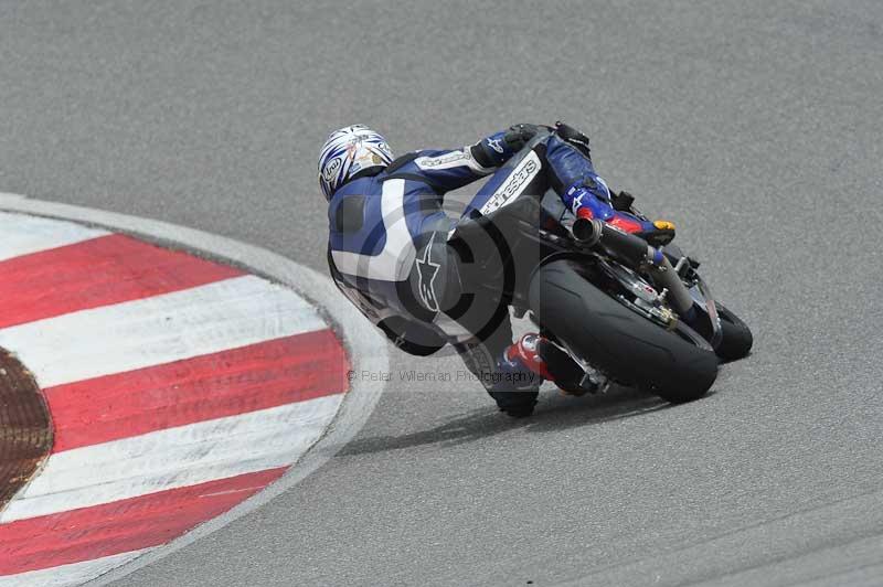 march 2010;motorbikes;no limits;peter wileman photography;portimao;portugal;trackday;trackday digital images