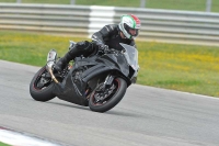 march-2010;motorbikes;no-limits;peter-wileman-photography;portimao;portugal;trackday;trackday-digital-images