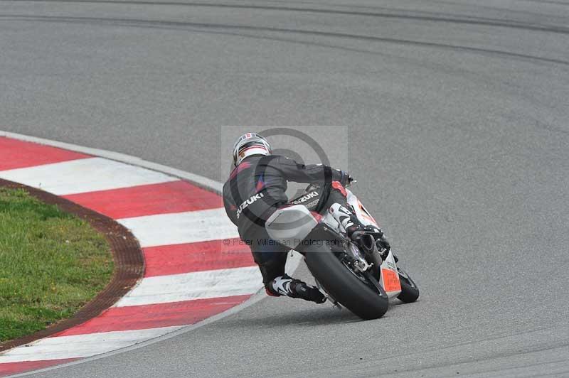 march 2010;motorbikes;no limits;peter wileman photography;portimao;portugal;trackday;trackday digital images