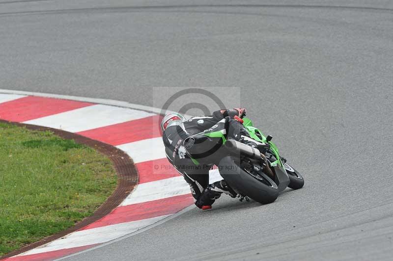 march 2010;motorbikes;no limits;peter wileman photography;portimao;portugal;trackday;trackday digital images