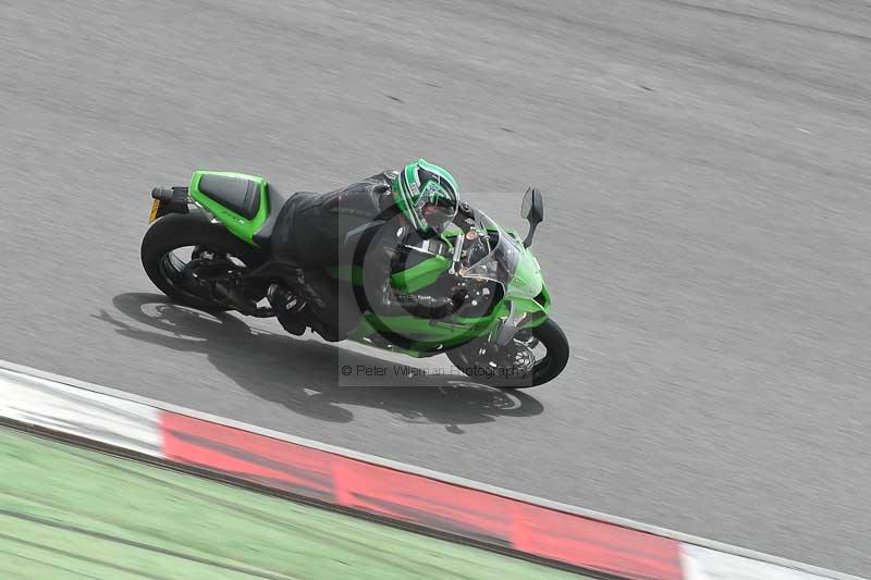 march 2010;motorbikes;no limits;peter wileman photography;portimao;portugal;trackday;trackday digital images