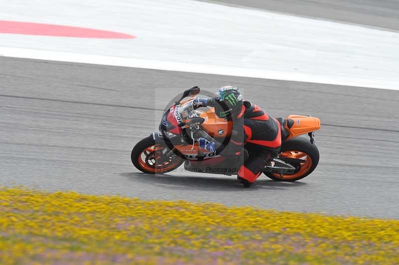 march 2010;motorbikes;no limits;peter wileman photography;portimao;portugal;trackday;trackday digital images