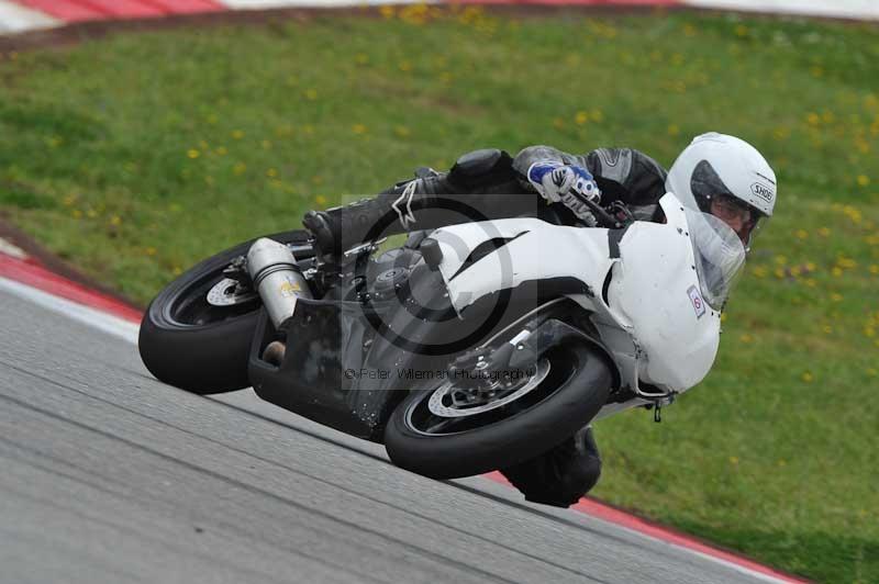 march 2010;motorbikes;no limits;peter wileman photography;portimao;portugal;trackday;trackday digital images