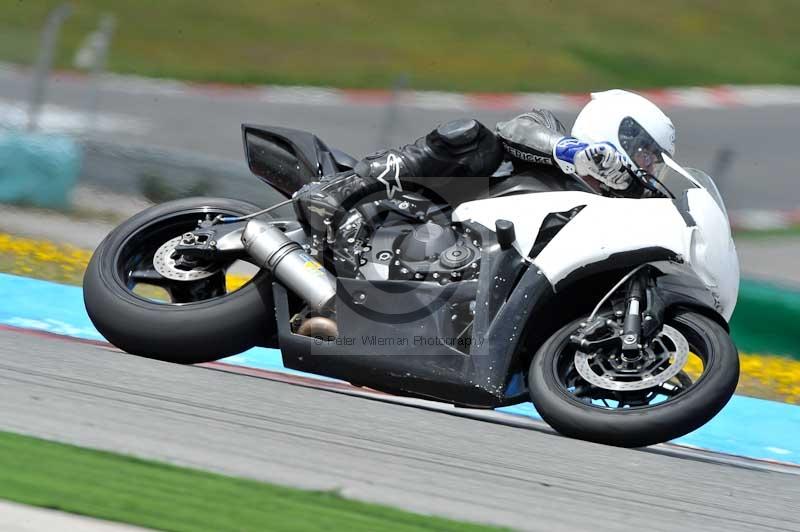 march 2010;motorbikes;no limits;peter wileman photography;portimao;portugal;trackday;trackday digital images