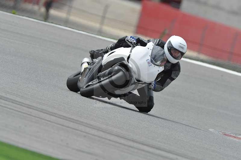 march 2010;motorbikes;no limits;peter wileman photography;portimao;portugal;trackday;trackday digital images